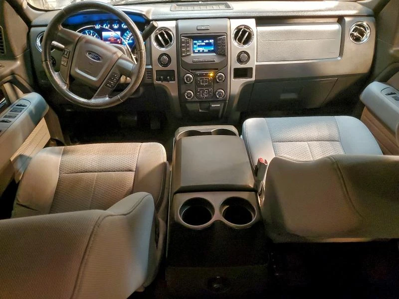 Ford F150 5.0L 8 Rear-wheel drive, снимка 12 - Автомобили и джипове - 53329028