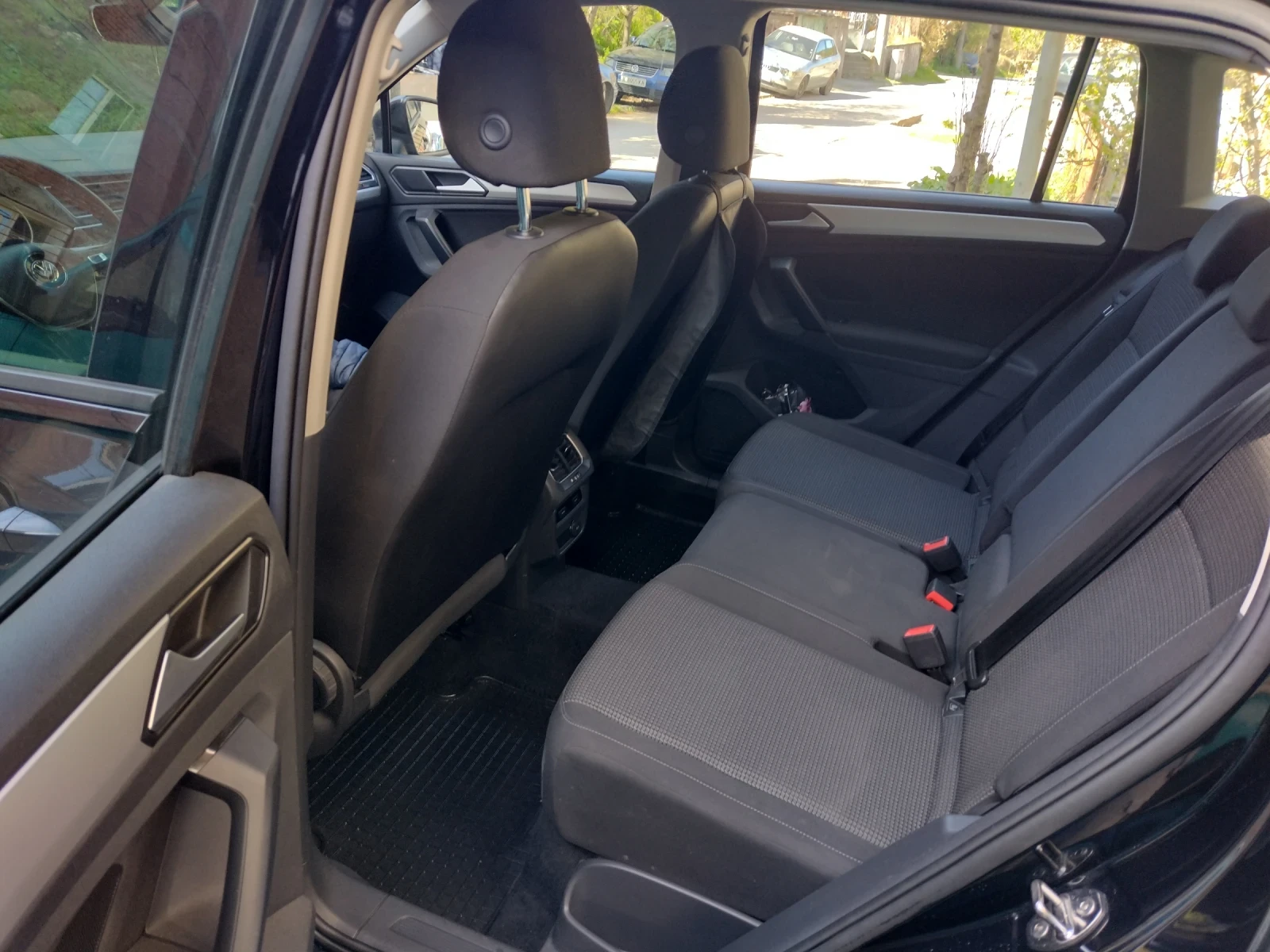 VW Tiguan 2.0 tdi - изображение 8