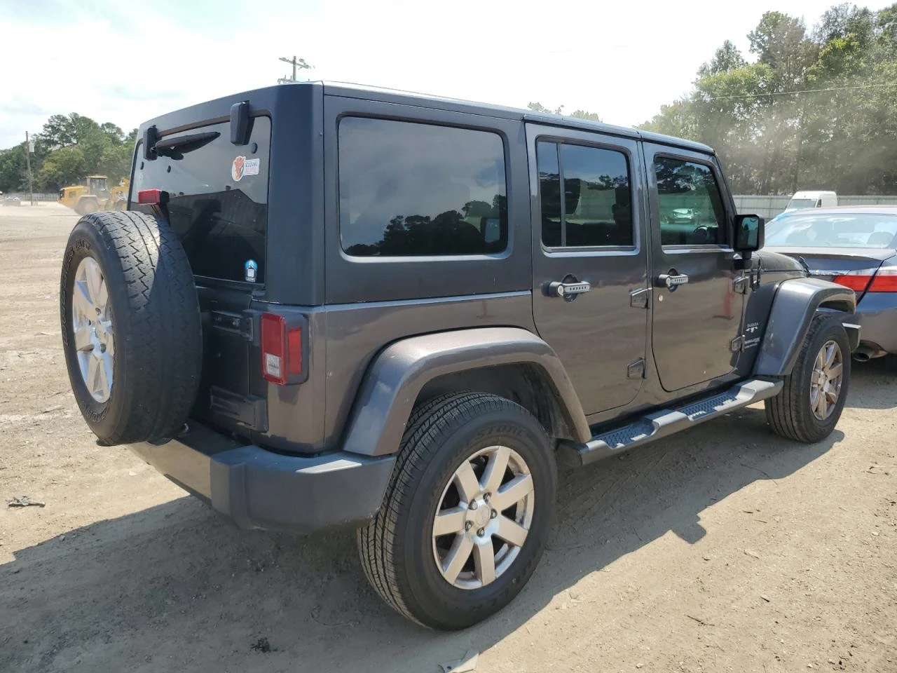 Jeep Wrangler UNLIMITED SAHARA - изображение 2
