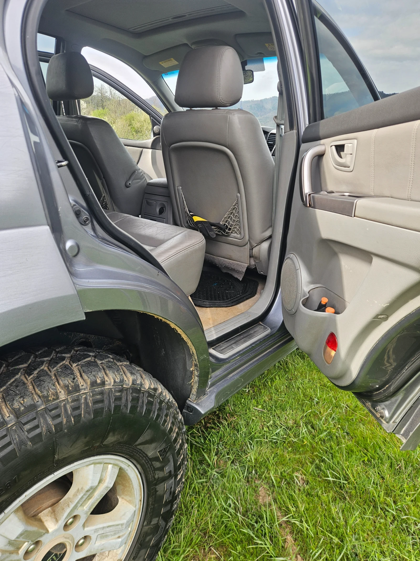 Kia Sorento, снимка 11 - Автомобили и джипове - 54275671