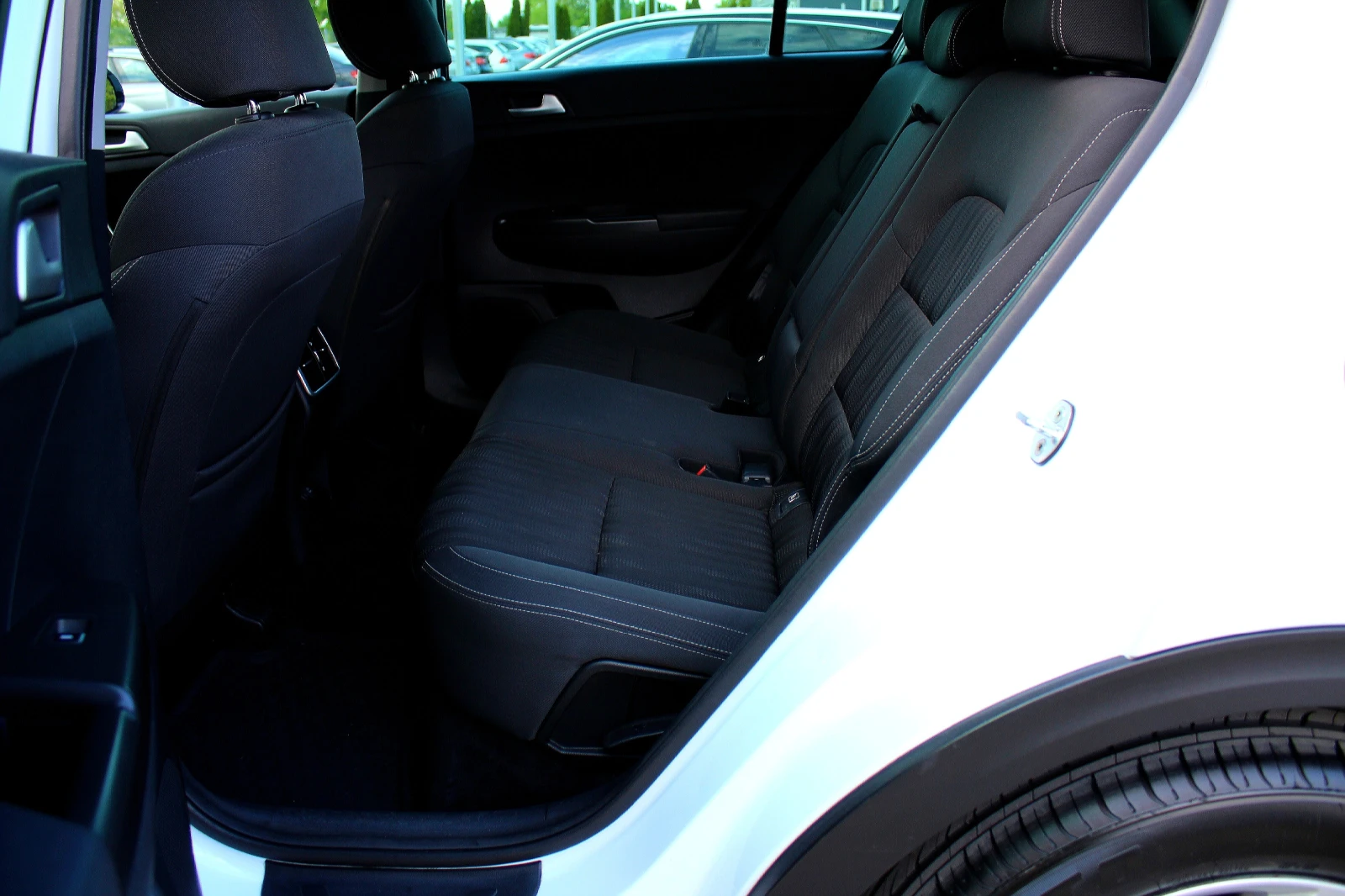 Kia Sportage 1.7CRDi СОБСТВЕН ЛИЗИНГ/ЕВРО 6В, снимка 15 - Автомобили и джипове - 54348363