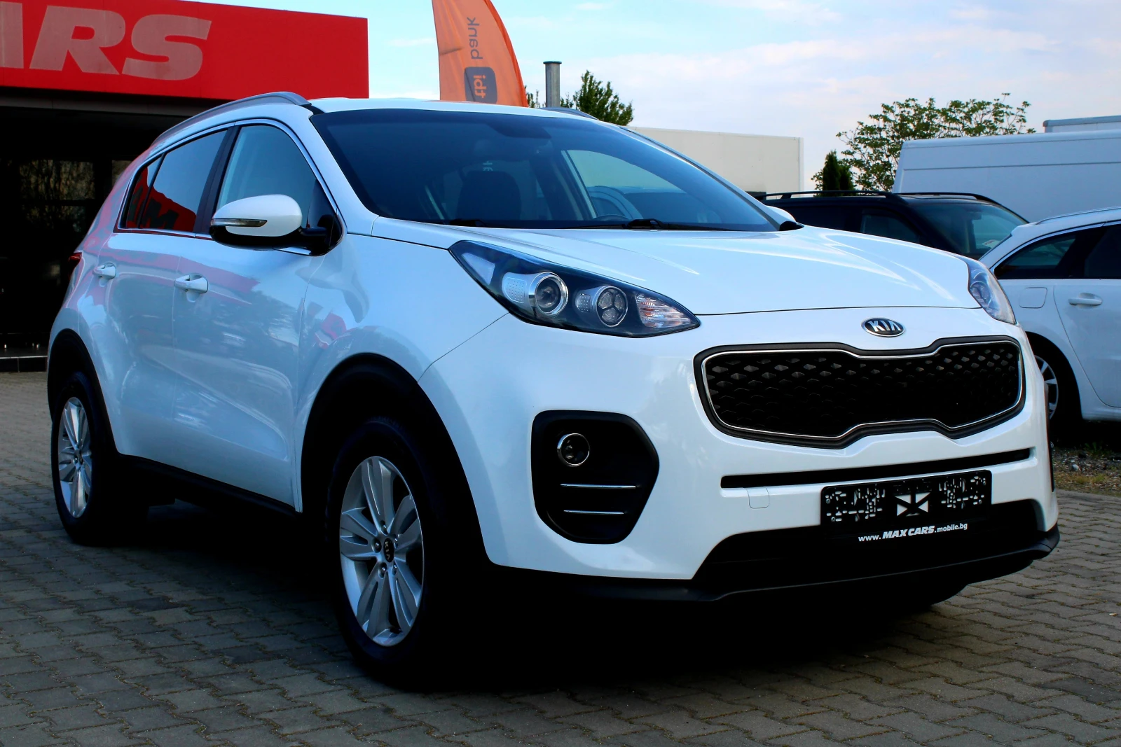 Kia Sportage 1.7CRDi СОБСТВЕН ЛИЗИНГ/ЕВРО 6В, снимка 2 - Автомобили и джипове - 54348363