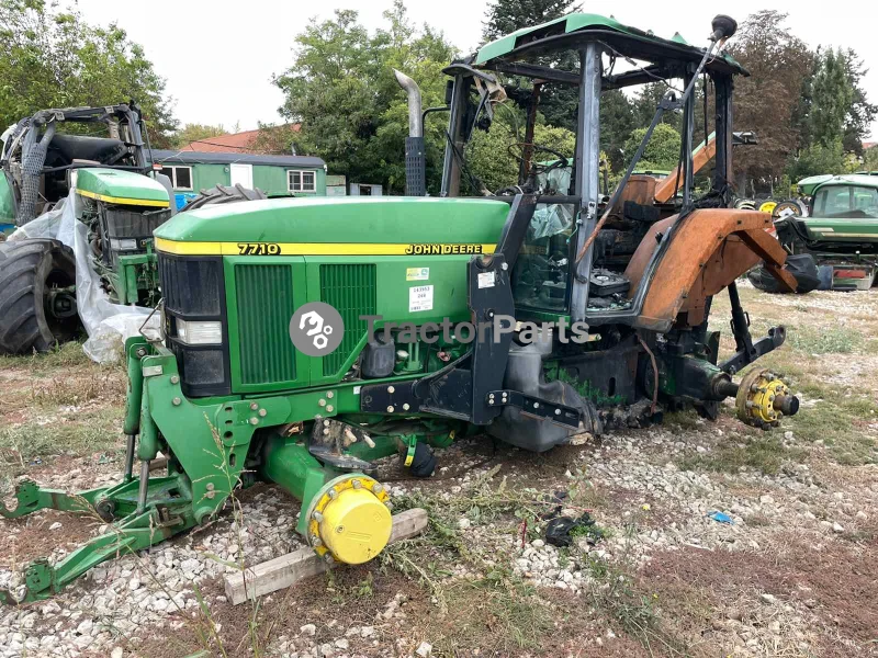 Трактор John Deere НА ЧАСТИ JD-7810, 7710, снимка 15 - Селскостопанска техника - 48229378