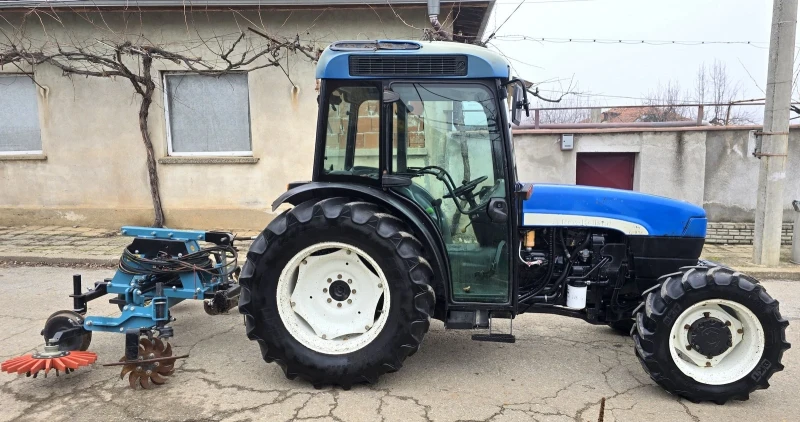 Трактор New Holland TN95F, снимка 15 - Селскостопанска техника - 52918187