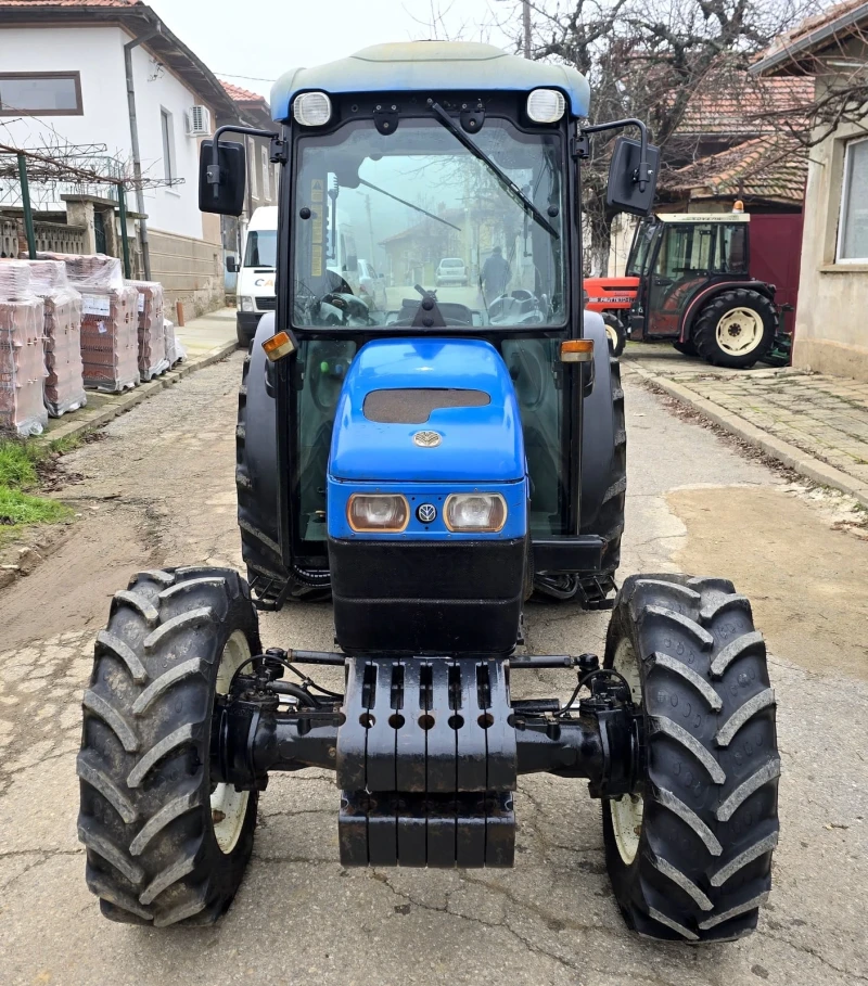 Трактор New Holland TN95F, снимка 2 - Селскостопанска техника - 52918187