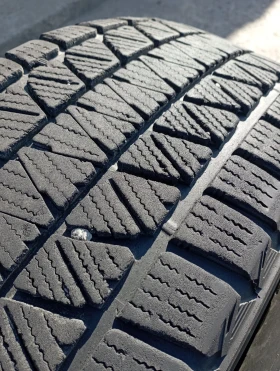 Гуми Зимни 265/65R17, снимка 4