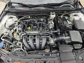 Mazda 3 2.0 HYBRID, снимка 15
