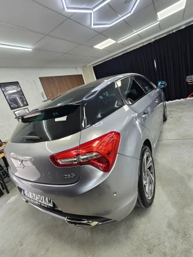 DS DS 5, снимка 9