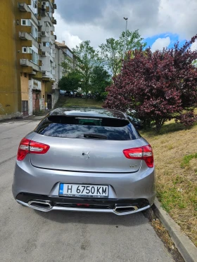 DS DS 5, снимка 2