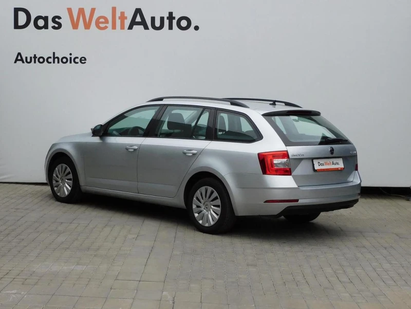 Skoda Octavia Style 1.4 TSI 150ks MT6, снимка 4 - Автомобили и джипове - 44790443