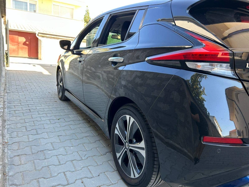 Nissan Leaf  40kWh Acenta, снимка 4 - Автомобили и джипове - 46747681