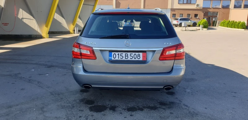 Mercedes-Benz E 350 Автомат 292кс, снимка 6 - Автомобили и джипове - 47371887