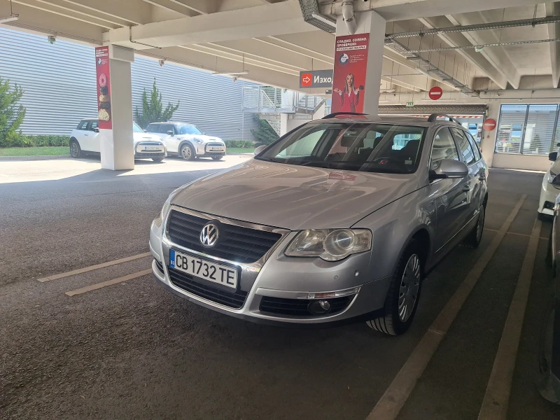 VW Passat, снимка 11 - Автомобили и джипове - 47689315