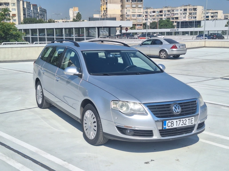 VW Passat, снимка 1 - Автомобили и джипове - 47689315