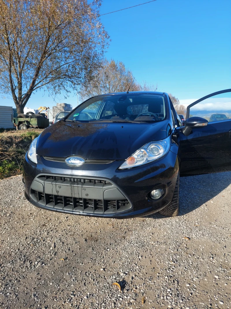 Ford Fiesta, снимка 1 - Автомобили и джипове - 47930723