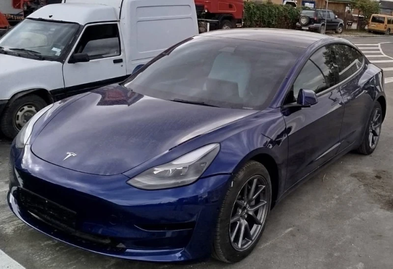 Tesla Model 3 SR+ , снимка 3 - Автомобили и джипове - 49591494