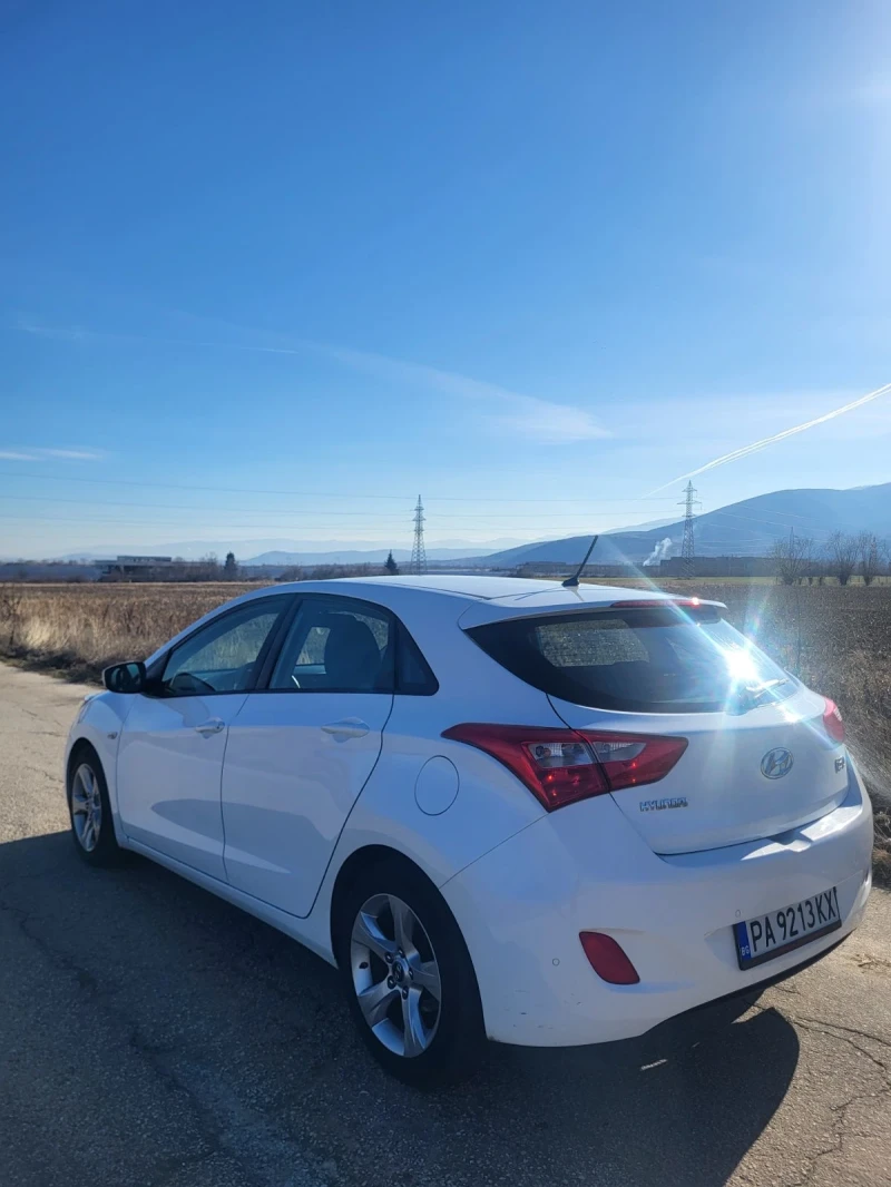 Hyundai I30 1.6, снимка 4 - Автомобили и джипове - 48766078