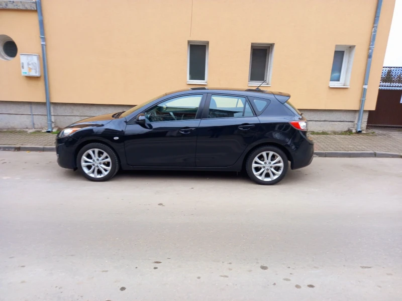 Mazda 3 1.6i / 105, снимка 7 - Автомобили и джипове - 48967469