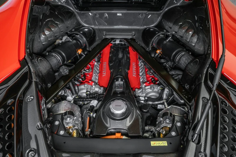 Ferrari SF 90, снимка 6 - Автомобили и джипове - 51526232