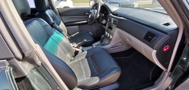 Subaru Forester 2.0 XT-Turbo AWD Sport Premium (Automatic), снимка 11 - Автомобили и джипове - 52446319