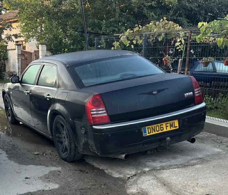 Chrysler 300c, снимка 3 - Автомобили и джипове - 52976860