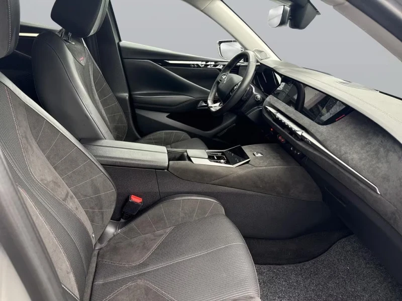 DS DS 4 PERFORMANCE/131HP/CAM/MEMO/DIGI/HUD/810g, снимка 9 - Автомобили и джипове - 53563676