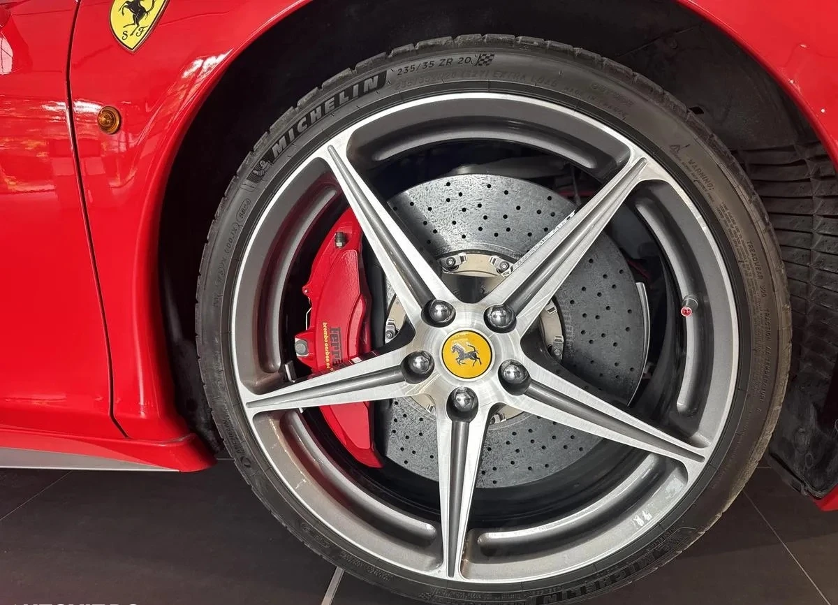 Ferrari 458 Italia Spider - изображение 5