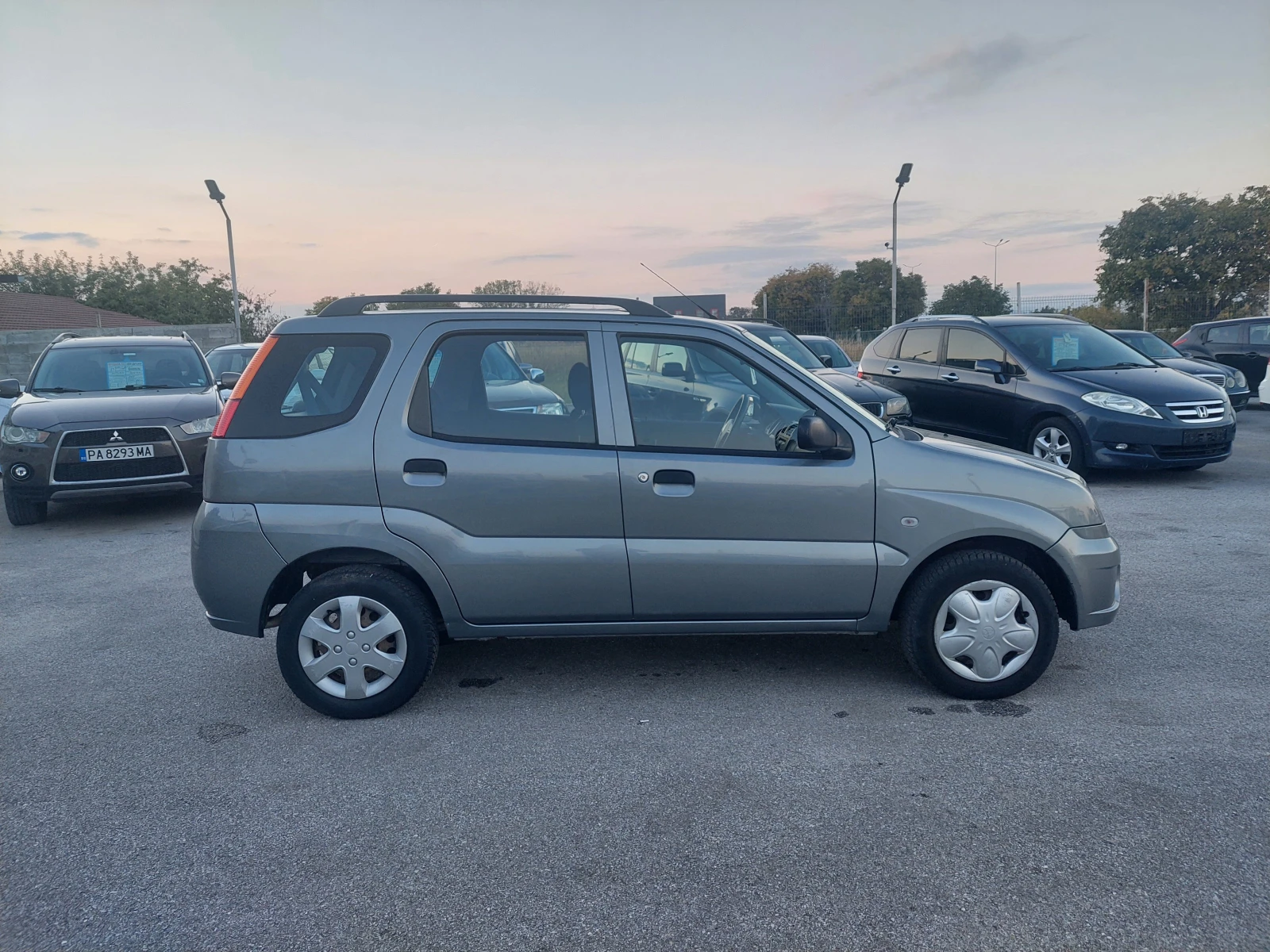 Subaru Justy 1.3i 4x4 КЛИМА - изображение 2