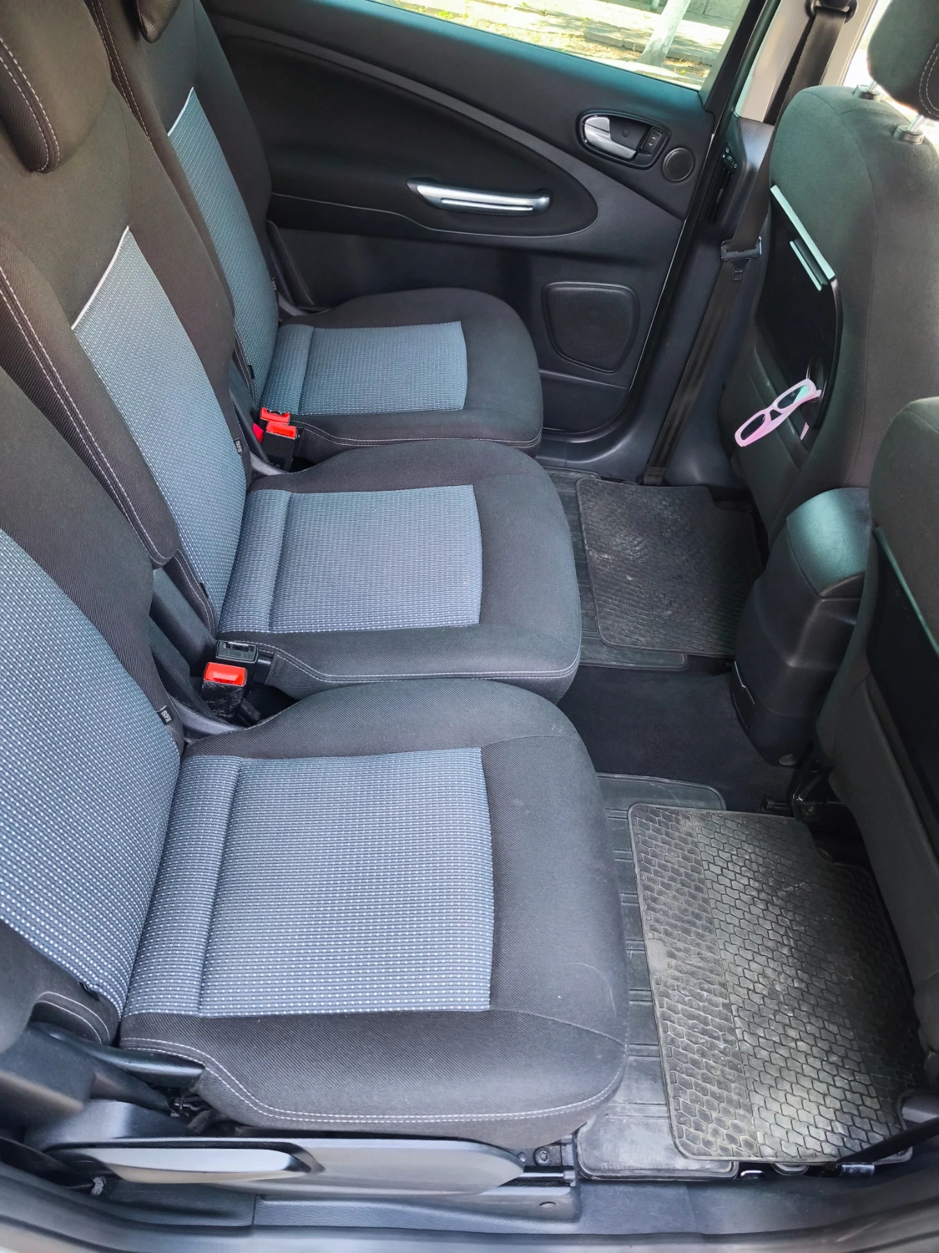 Ford Galaxy  - изображение 7