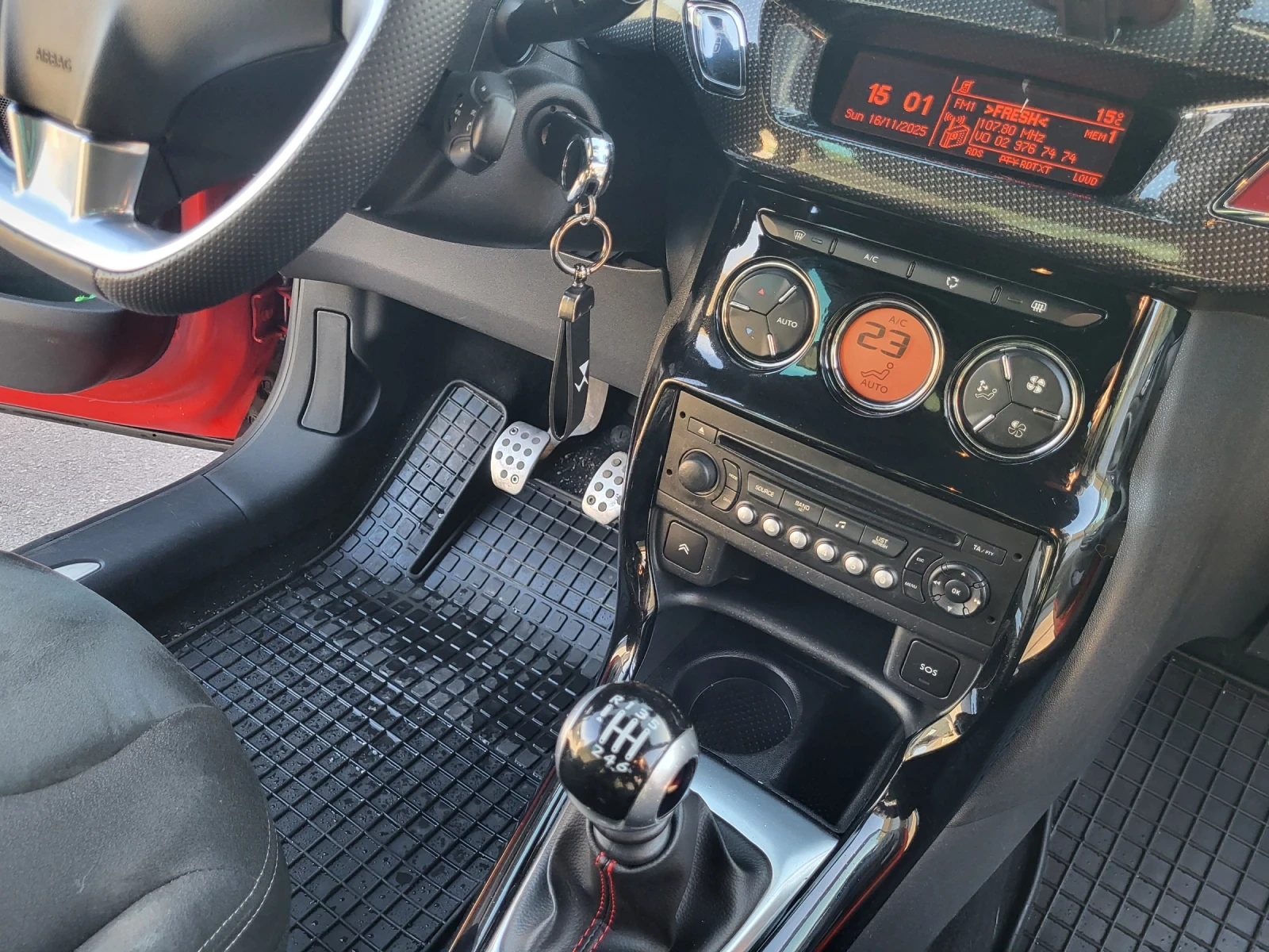 Citroen DS3 1.6  112   6  | Mobile.bg   14