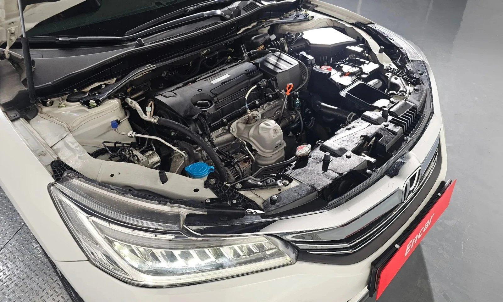 Honda Accord Accord 2.4 9Th Generation, снимка 5 - Автомобили и джипове - 53709917