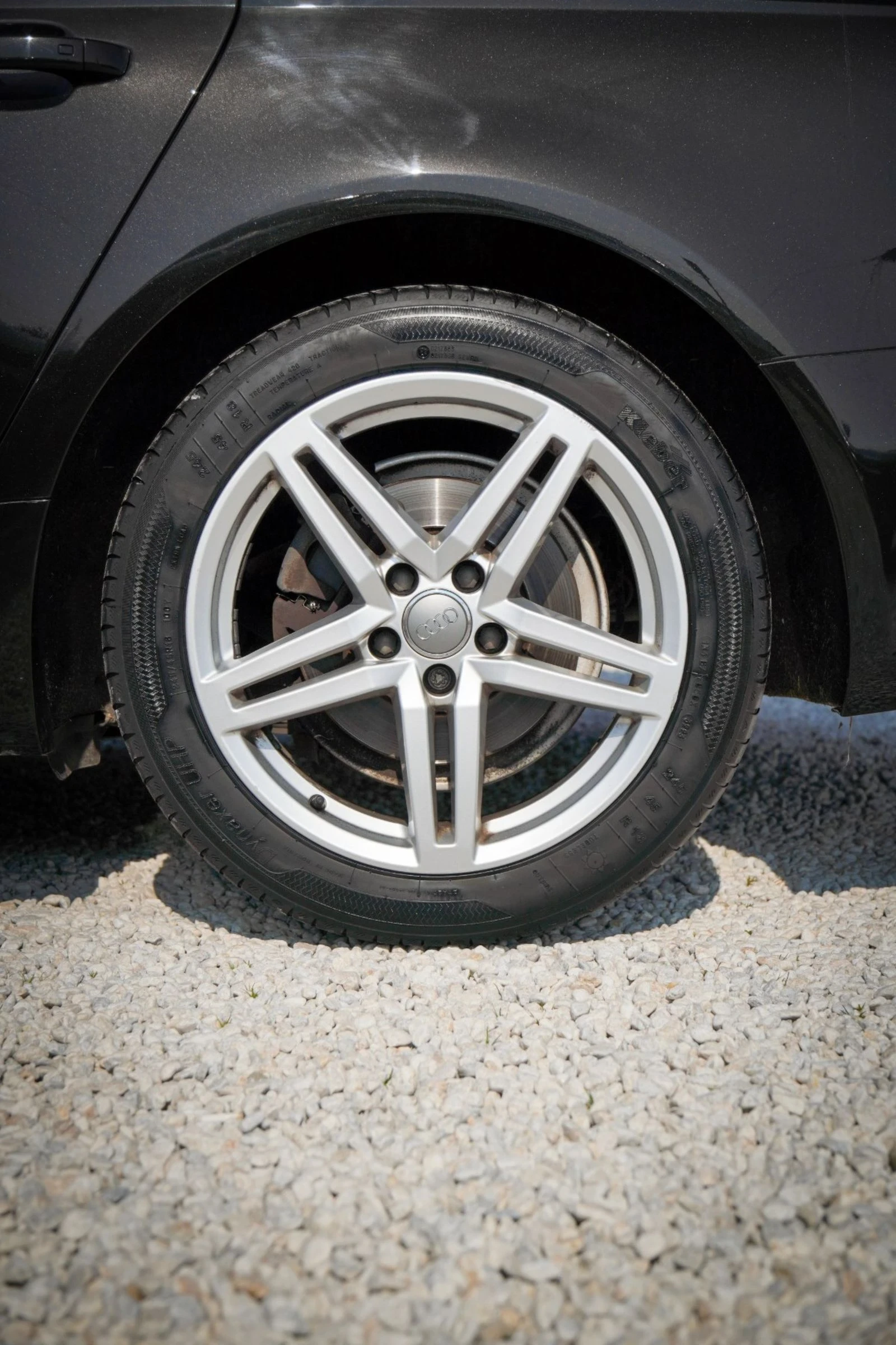 Audi A6 Matrix 2.0TDI ЛИЗИНГ, снимка 16 - Автомобили и джипове - 53783577