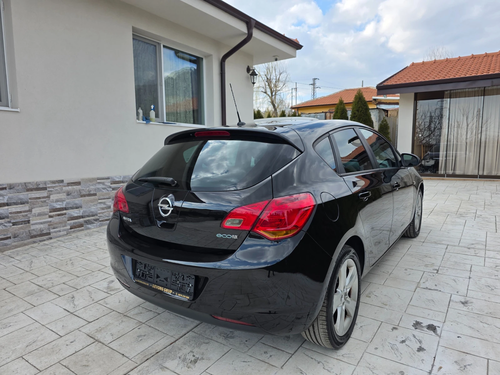 Opel Astra 1.3 CDTI, снимка 5 - Автомобили и джипове - 53866236