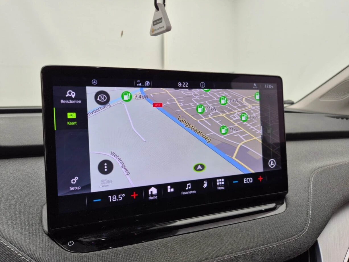 Skoda Enyaq 80 Sportline, снимка 8 - Автомобили и джипове - 53982683