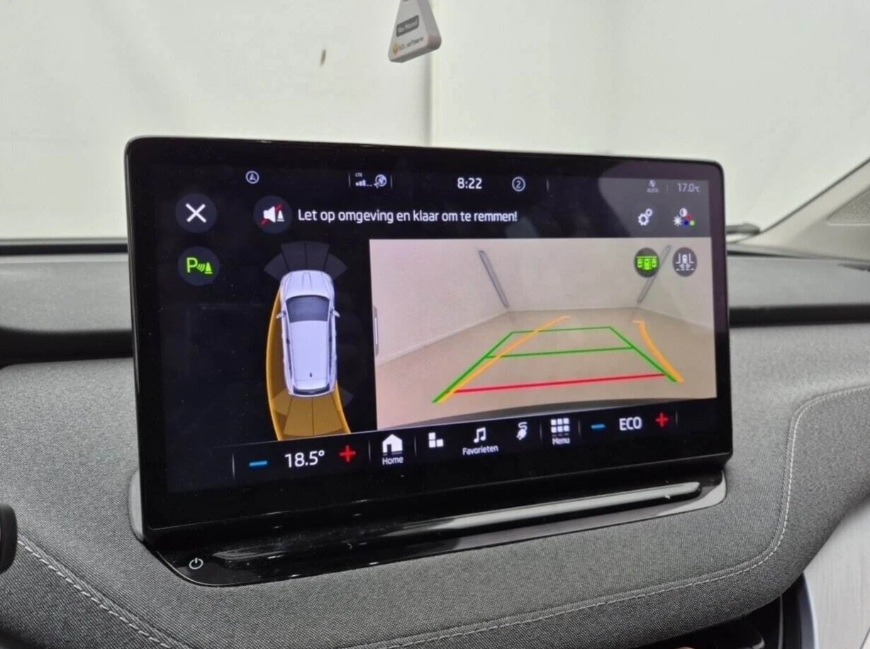 Skoda Enyaq 80 Sportline, снимка 10 - Автомобили и джипове - 53982683