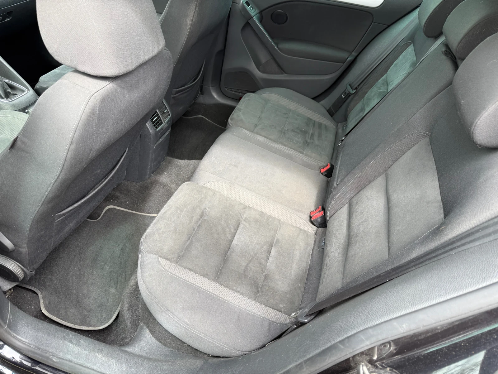 VW Golf 2.0TDI* Highline* , снимка 10 - Автомобили и джипове - 54079241