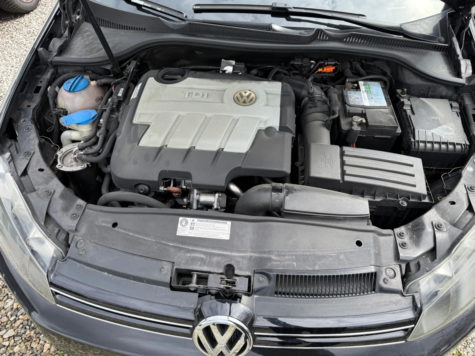 VW Golf 2.0TDI* Highline* , снимка 14 - Автомобили и джипове - 54079241