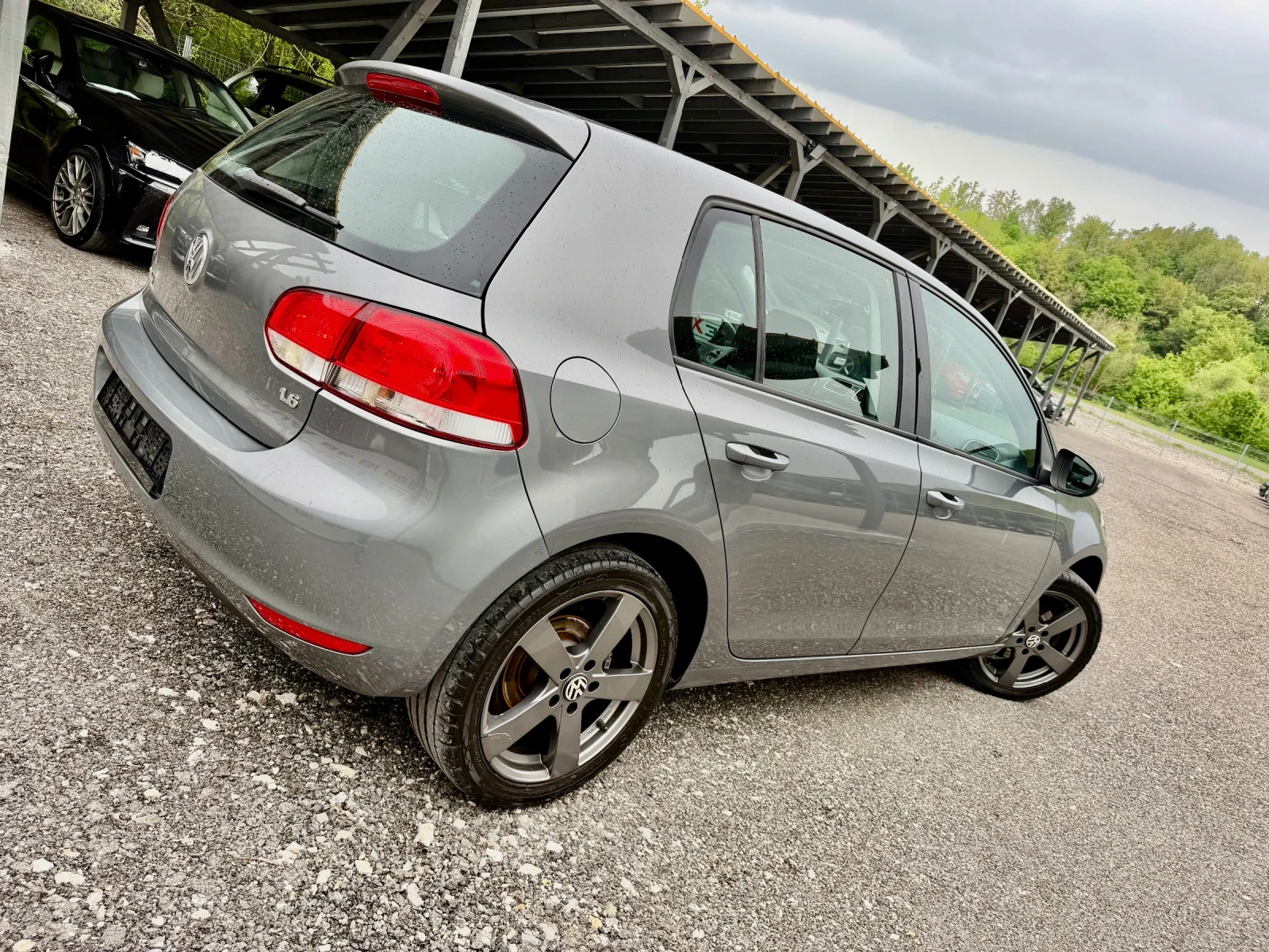 VW Golf 1.6I* 102k.c.* UNIKAT* REALNI KM* , снимка 4 - Автомобили и джипове - 54478453