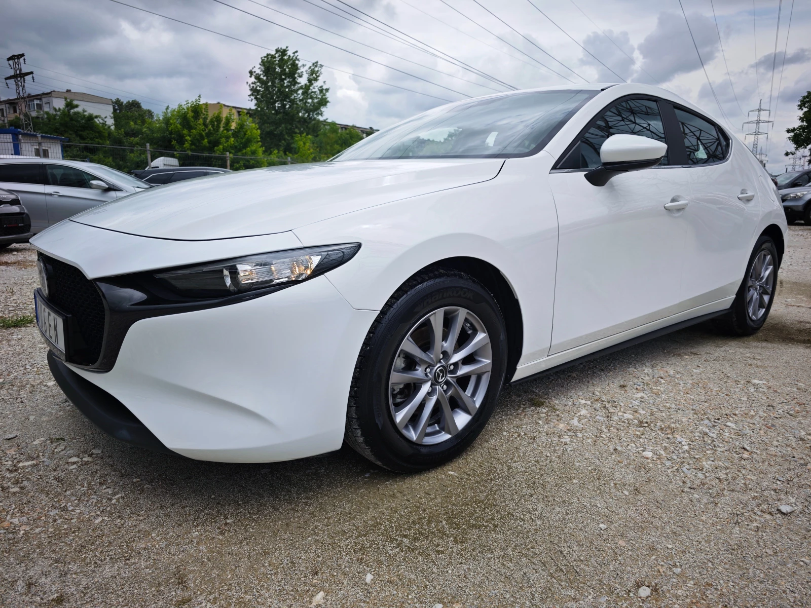 Mazda 3 2.0 HYBRID, снимка 2 - Автомобили и джипове - 54752572
