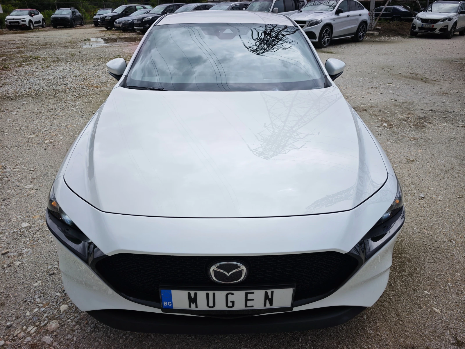 Mazda 3 2.0 HYBRID, снимка 10 - Автомобили и джипове - 54752572