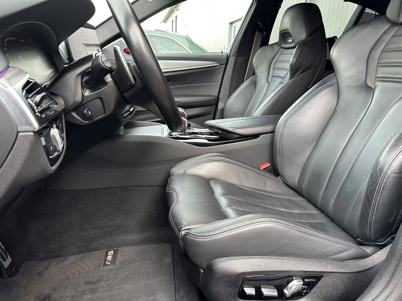 BMW M5 COMPETITION/530HP/CERAMIC/MATT/CAM/LED/458z, снимка 8 - Автомобили и джипове - 54760753