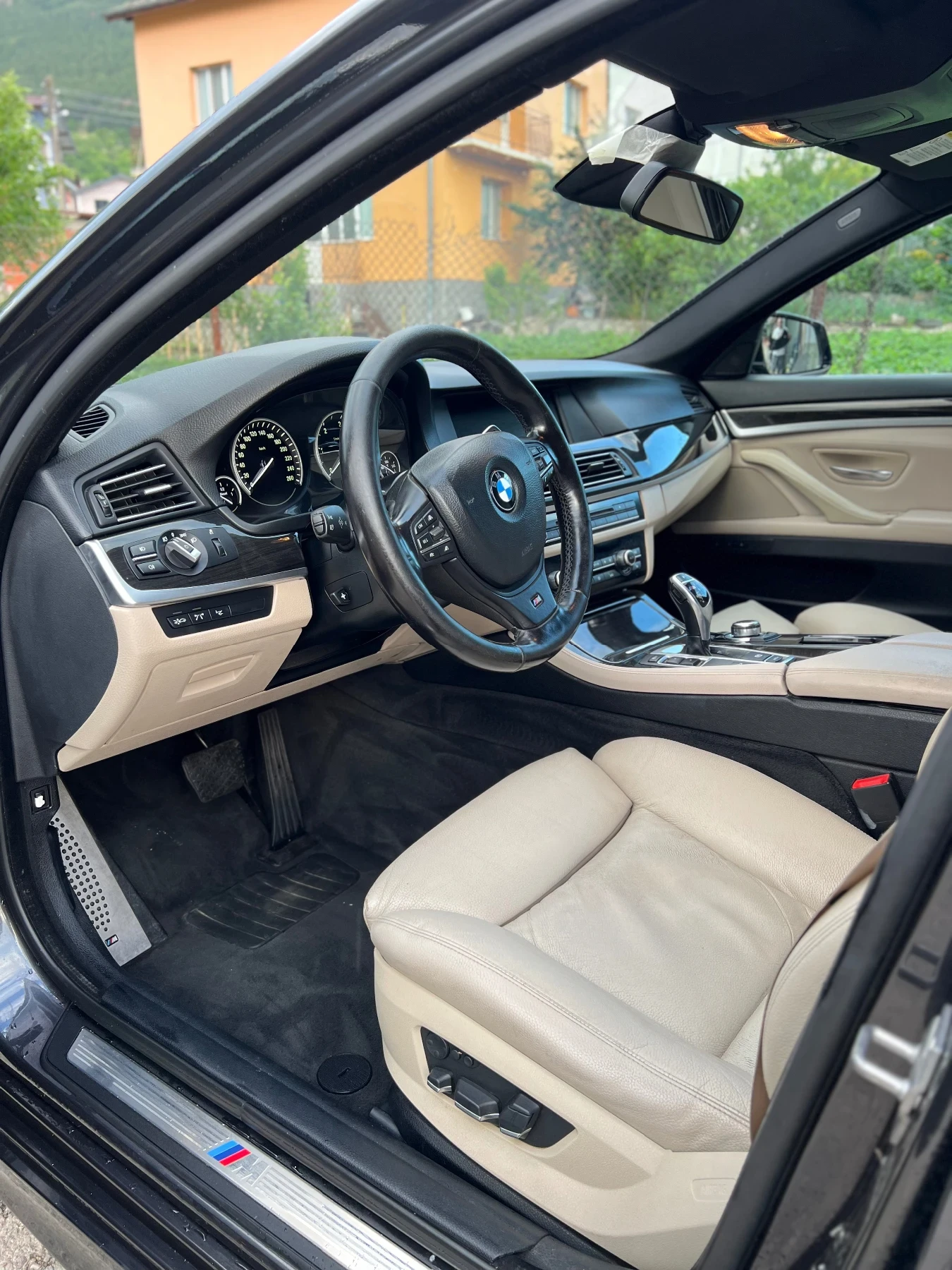 BMW 530 4x4 XDRIVE | HEAD UP| DISTRONIC | LINE ASSIST| , снимка 5 - Автомобили и джипове - 54812077