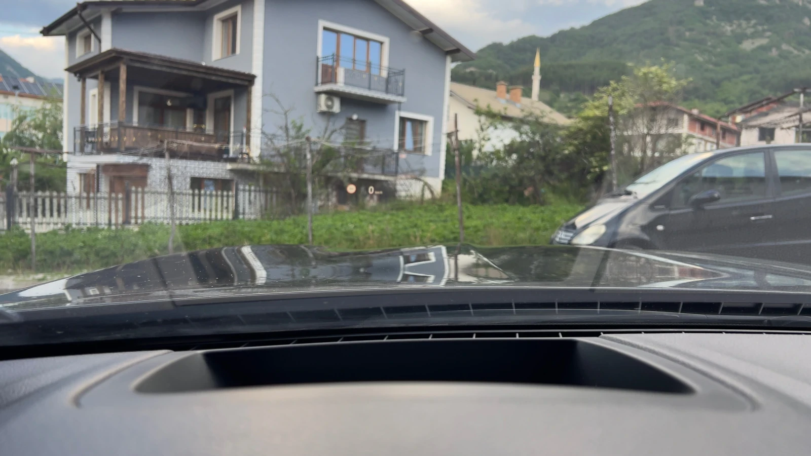 BMW 530 4x4 XDRIVE | HEAD UP| DISTRONIC | LINE ASSIST| , снимка 15 - Автомобили и джипове - 54812077