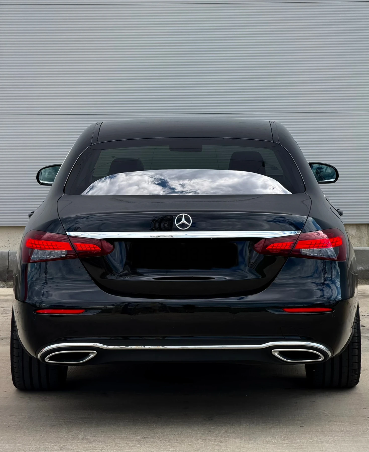 Mercedes-Benz E 220 FACELIFT, MBUX, снимка 3 - Автомобили и джипове - 55397603