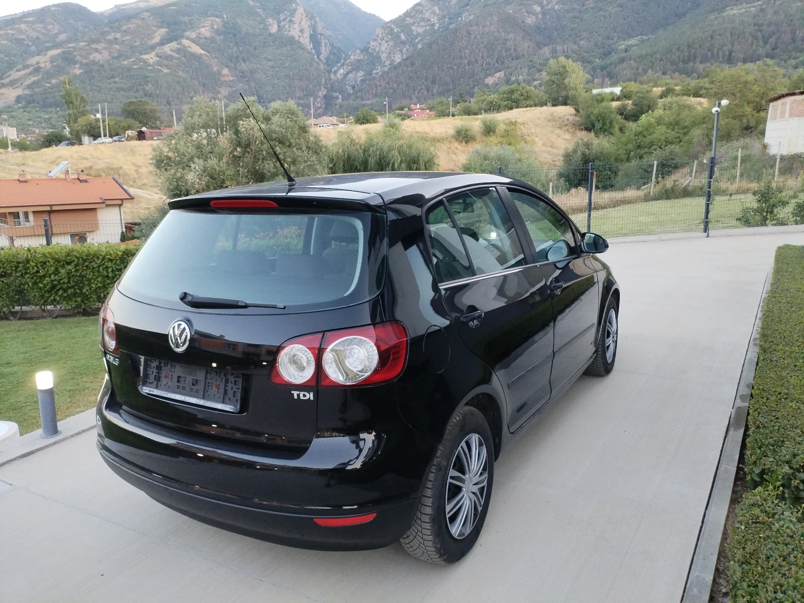 VW Golf Plus 1.9 TDI 90hp Климатроник Темпомат Уникат , снимка 10 - Автомобили и джипове - 55620901