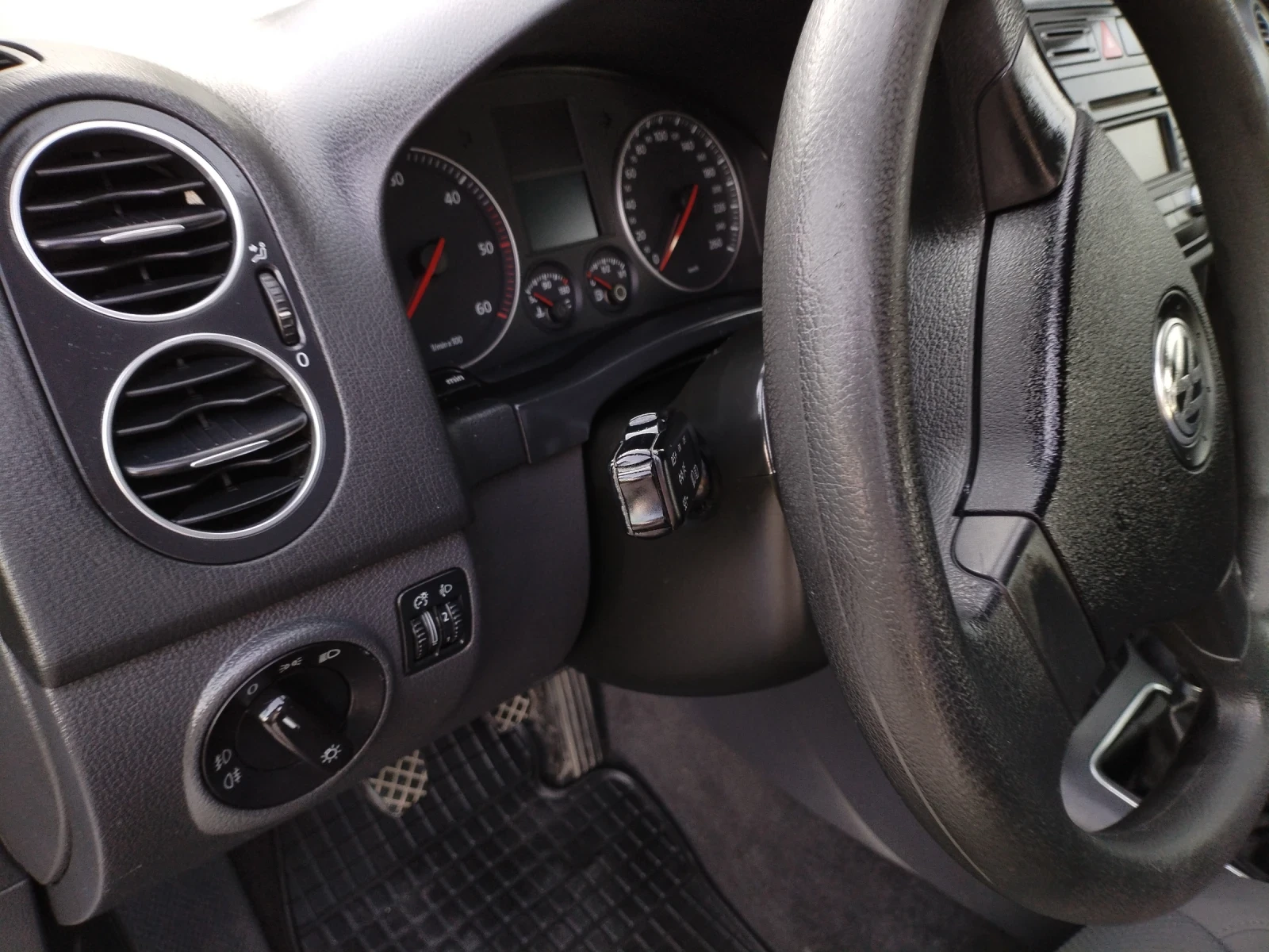 VW Golf Plus 1.9 TDI 90hp Климатроник Темпомат Уникат , снимка 12 - Автомобили и джипове - 55620901