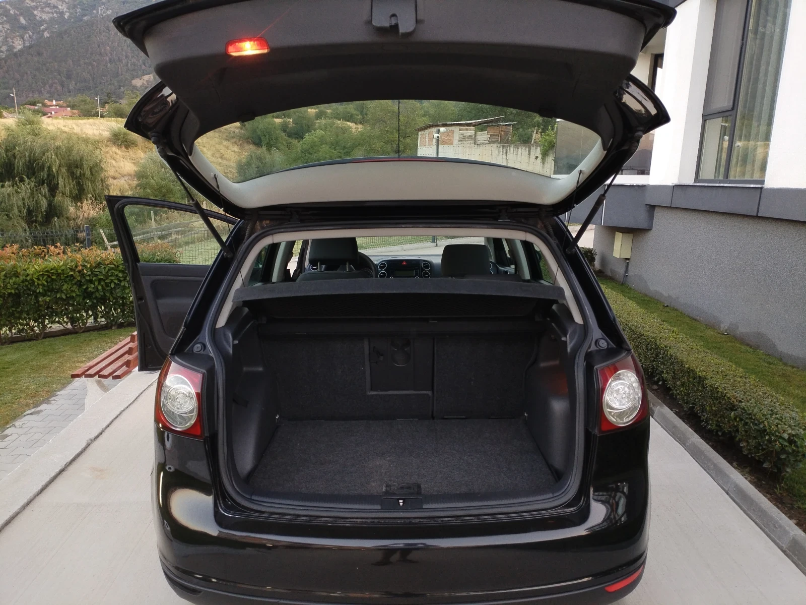 VW Golf Plus 1.9 TDI 90hp Климатроник Темпомат Уникат , снимка 15 - Автомобили и джипове - 55620901