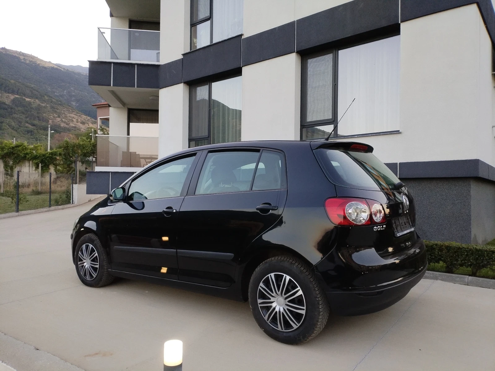VW Golf Plus 1.9 TDI 90hp Климатроник Темпомат Уникат , снимка 9 - Автомобили и джипове - 55620901