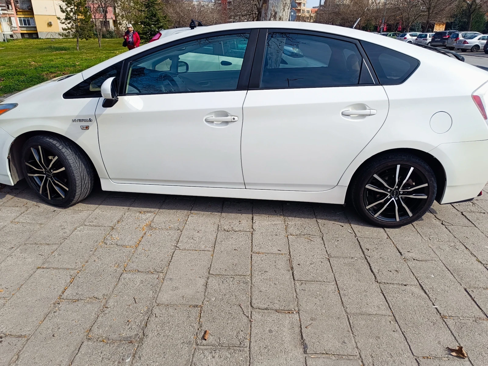 Toyota Prius, снимка 10 - Автомобили и джипове - 55772157