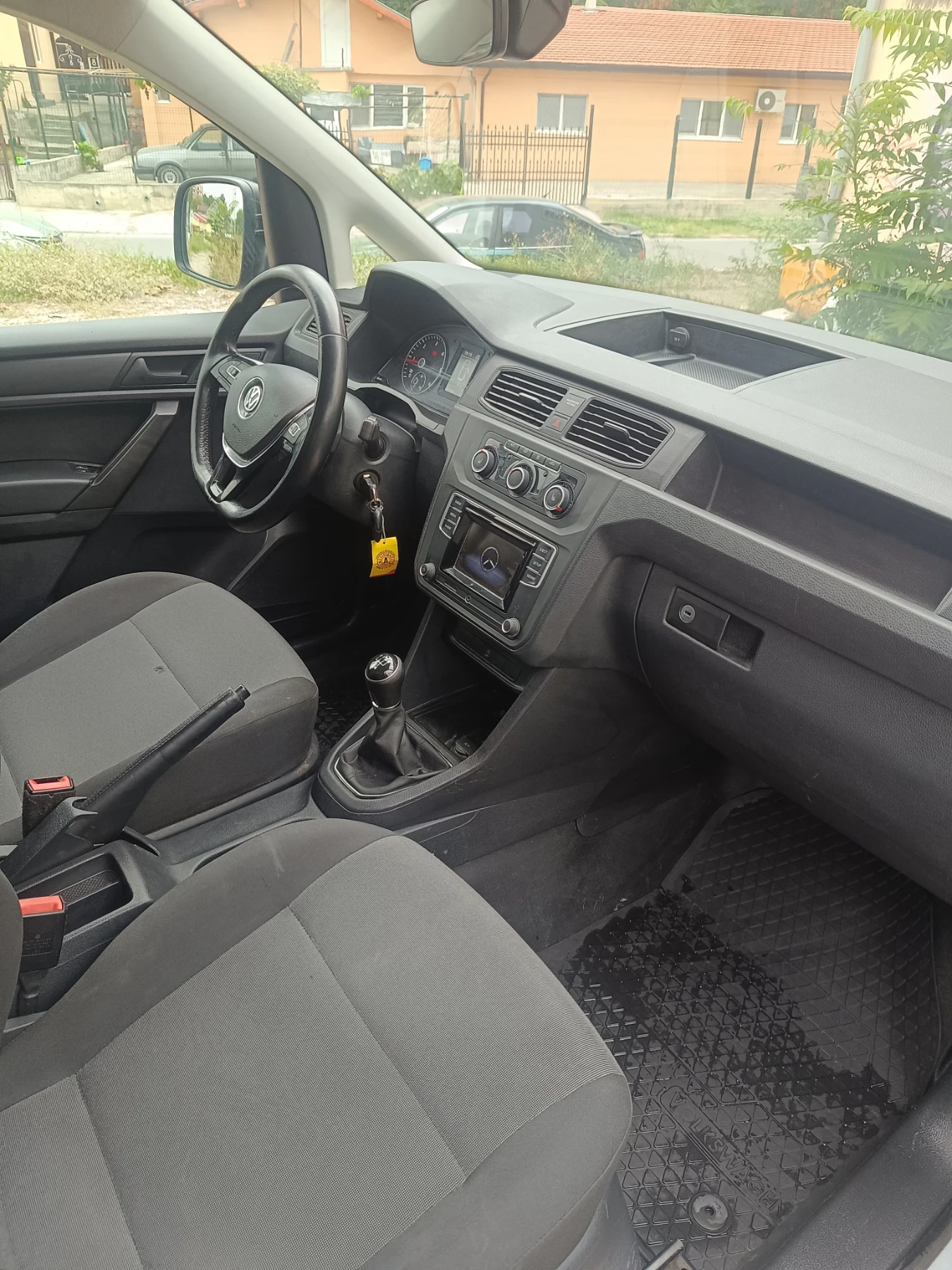 VW Caddy MAXI VAN, снимка 9 - Автомобили и джипове - 56073908